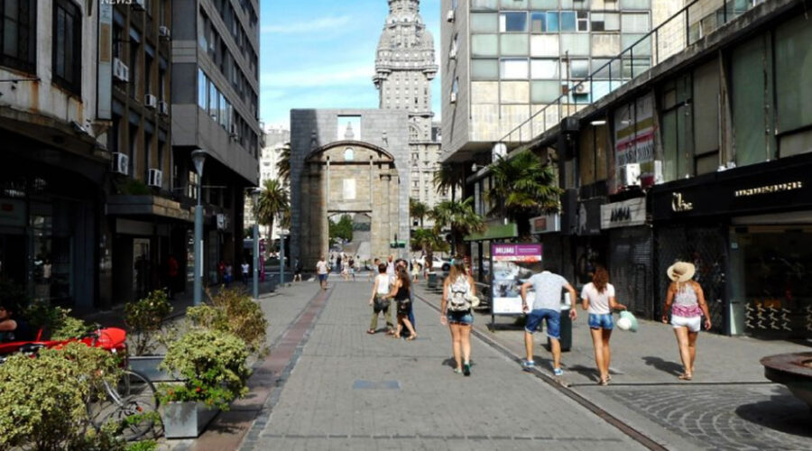Sarandi Pedestrian in Montevideo